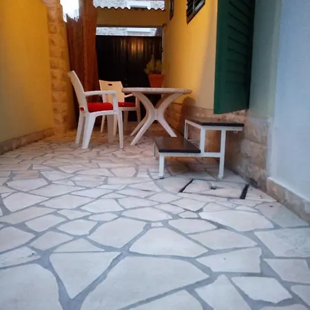 Gasthof Guest House Bibinje