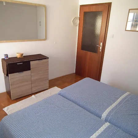 Guest house Bibinje 2*